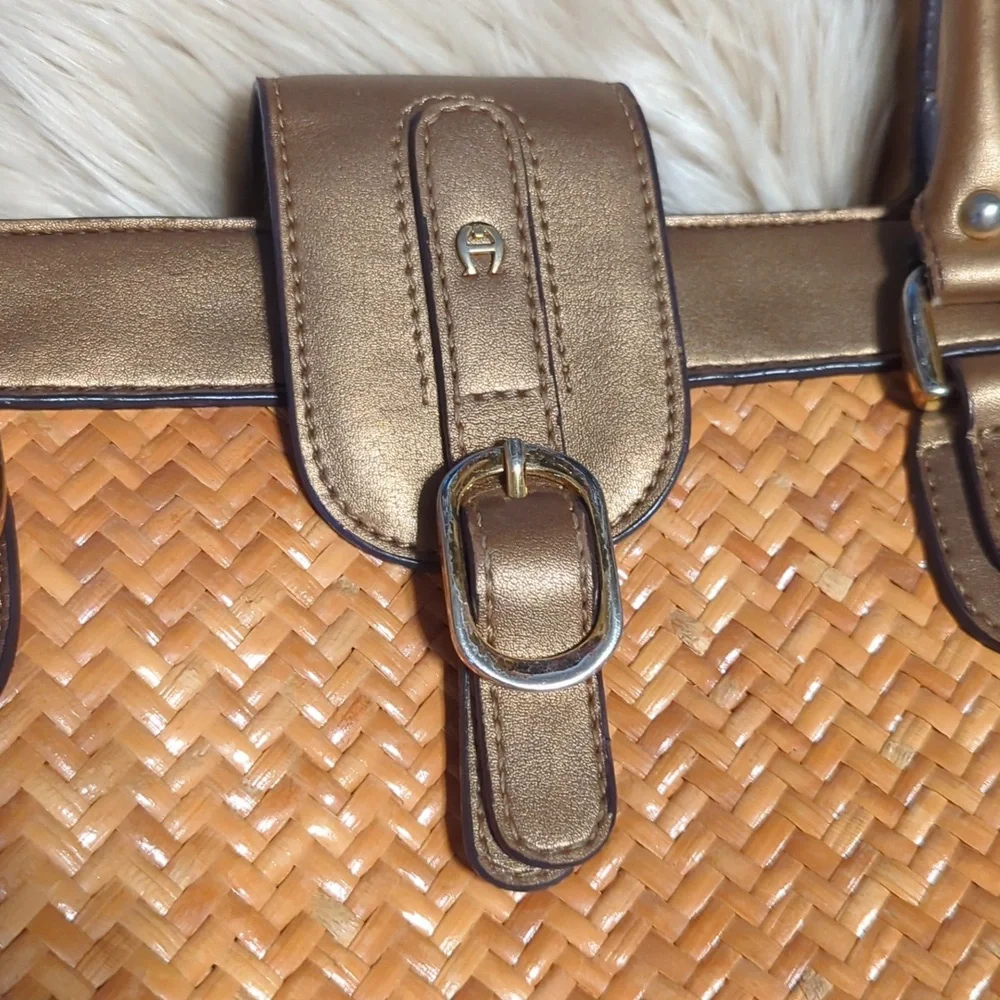 Etienne Aigner 100% Rattan with Bronze Trim Tote Bag 15” x 9” - Picture 3 of 12